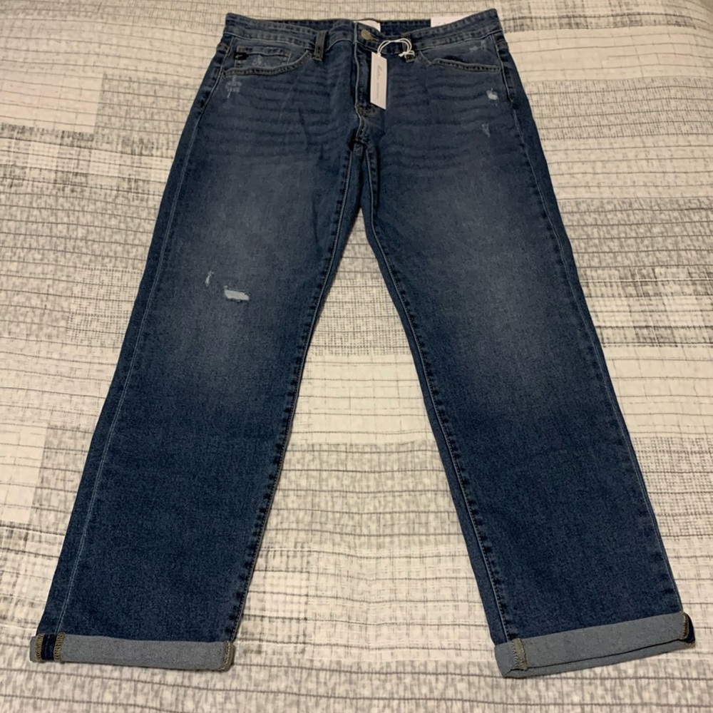 KanCan size 9/28 essentials mid-rise slim boyfriend blue jeans NWT